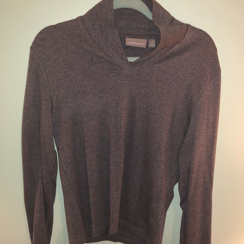 Cute sweater!